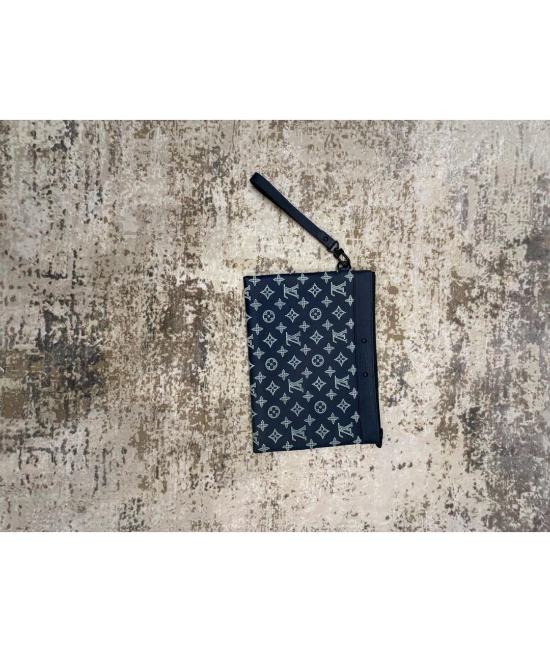 LOUIS VUITTON Темно-синяя барсетка, фото 4