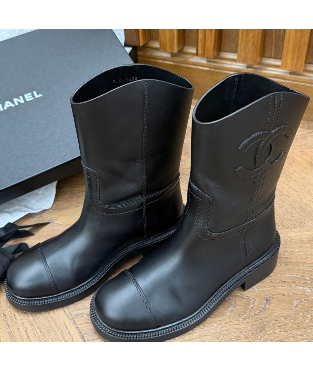 CHANEL Черные кожаные сапоги, фото 3