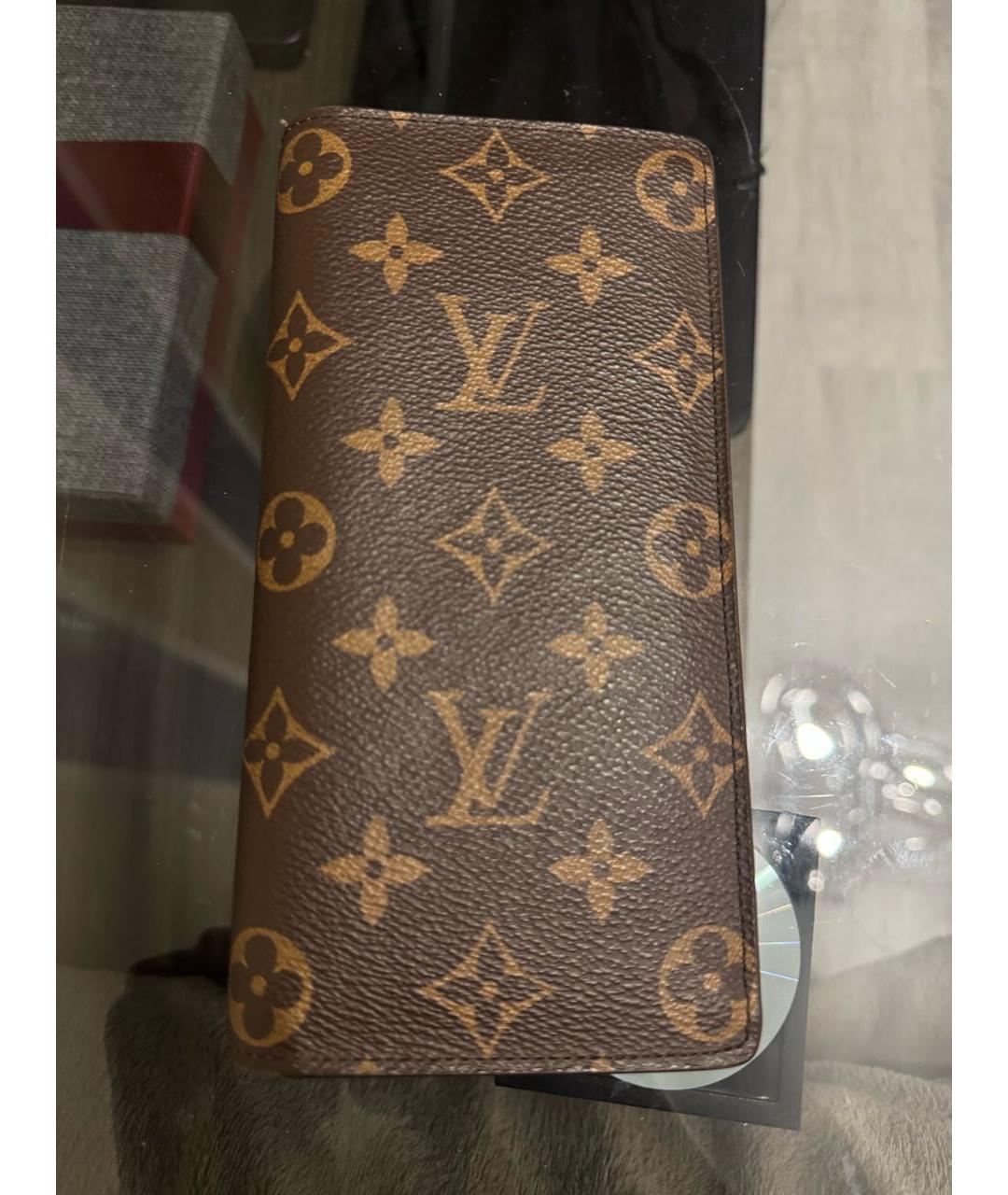 LOUIS VUITTON Коричневый кошелек, фото 5