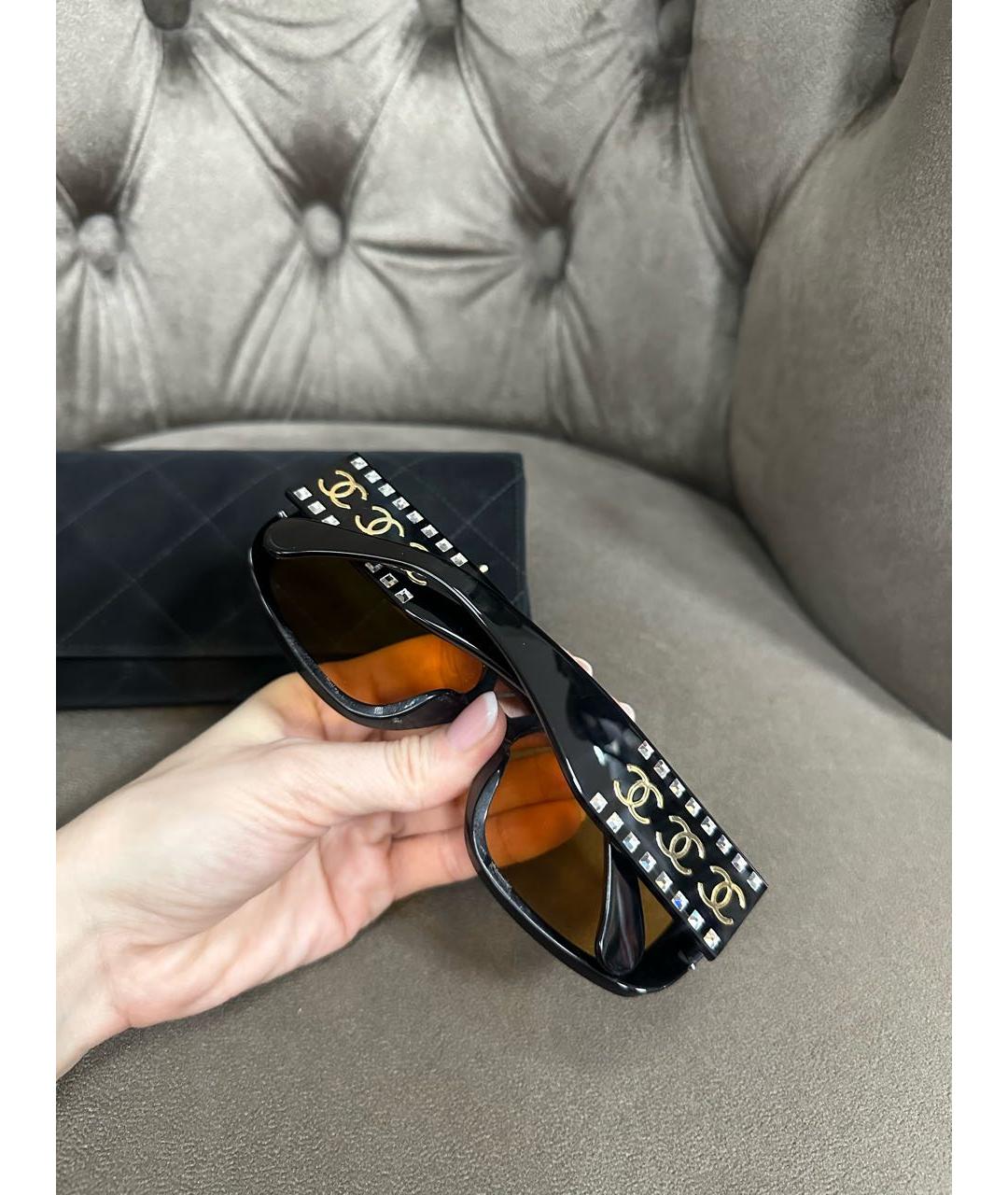 CHANEL Черные пластиковые солнцезащитные очки, фото 4