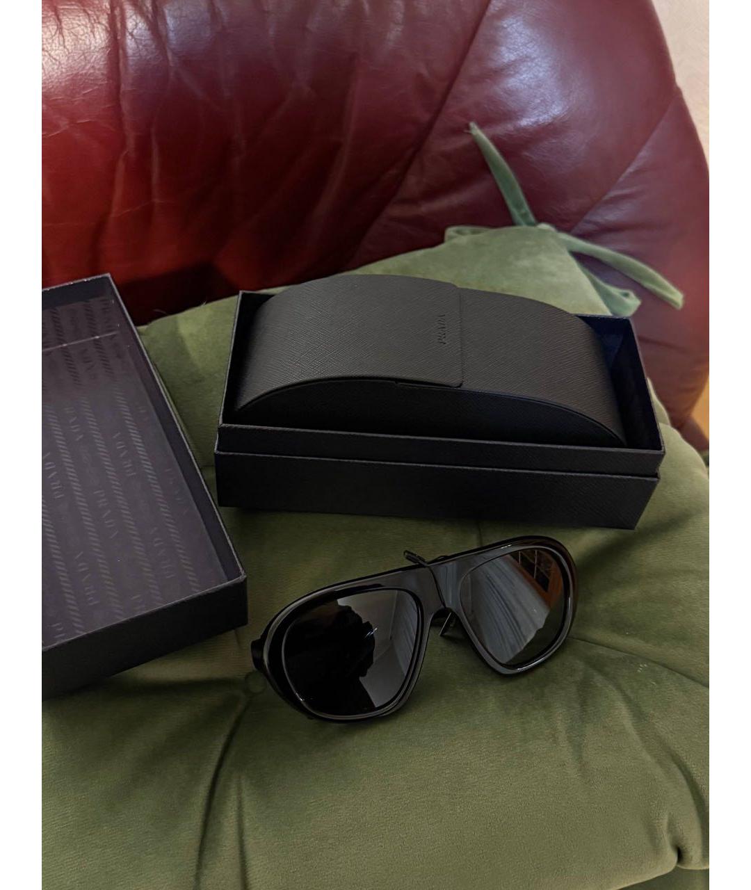 PRADA Черные пластиковые солнцезащитные очки, фото 6