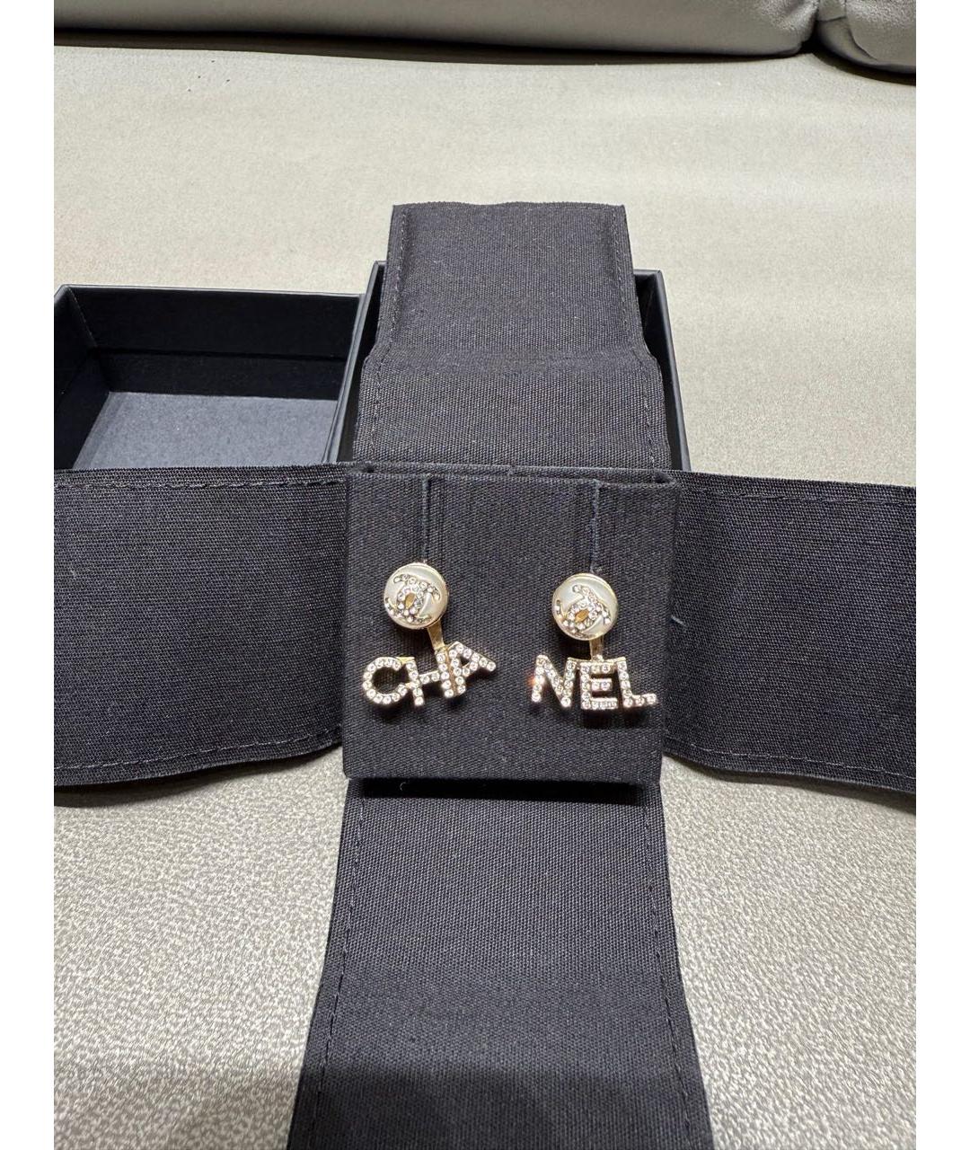 CHANEL Золотые металлические серьги, фото 9