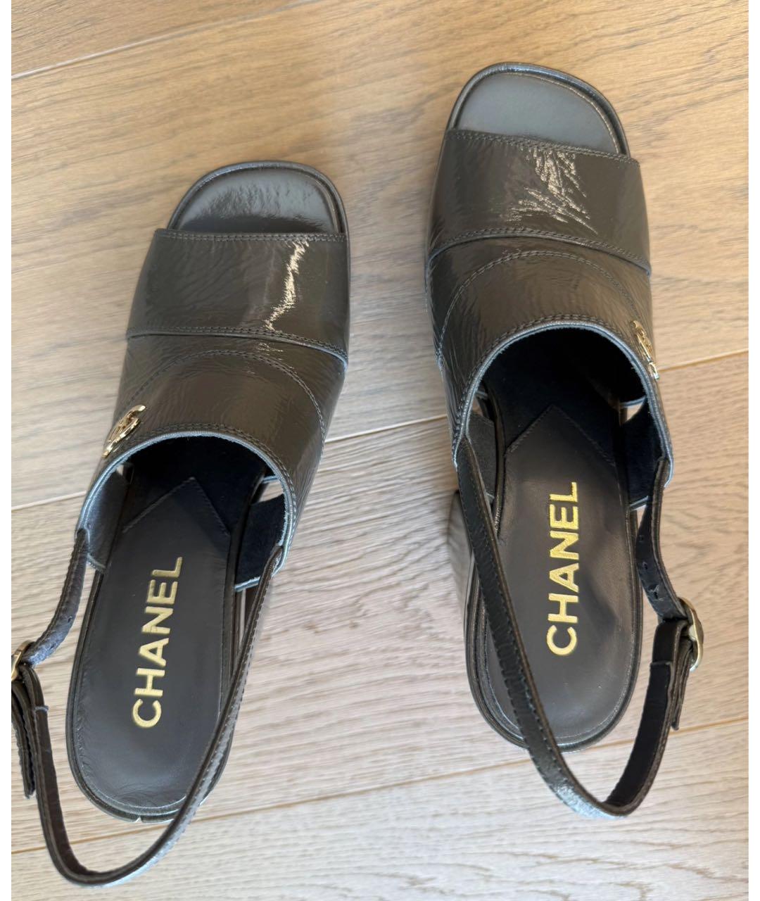 CHANEL Серые кожаные босоножки, фото 4