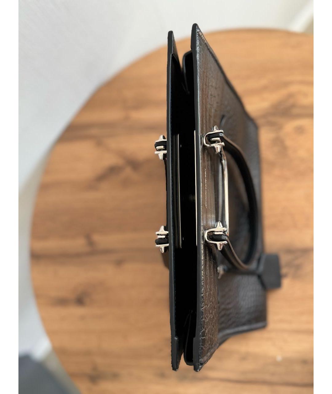 ALEXANDER MCQUEEN Черная кожаная сумка с короткими ручками, фото 4