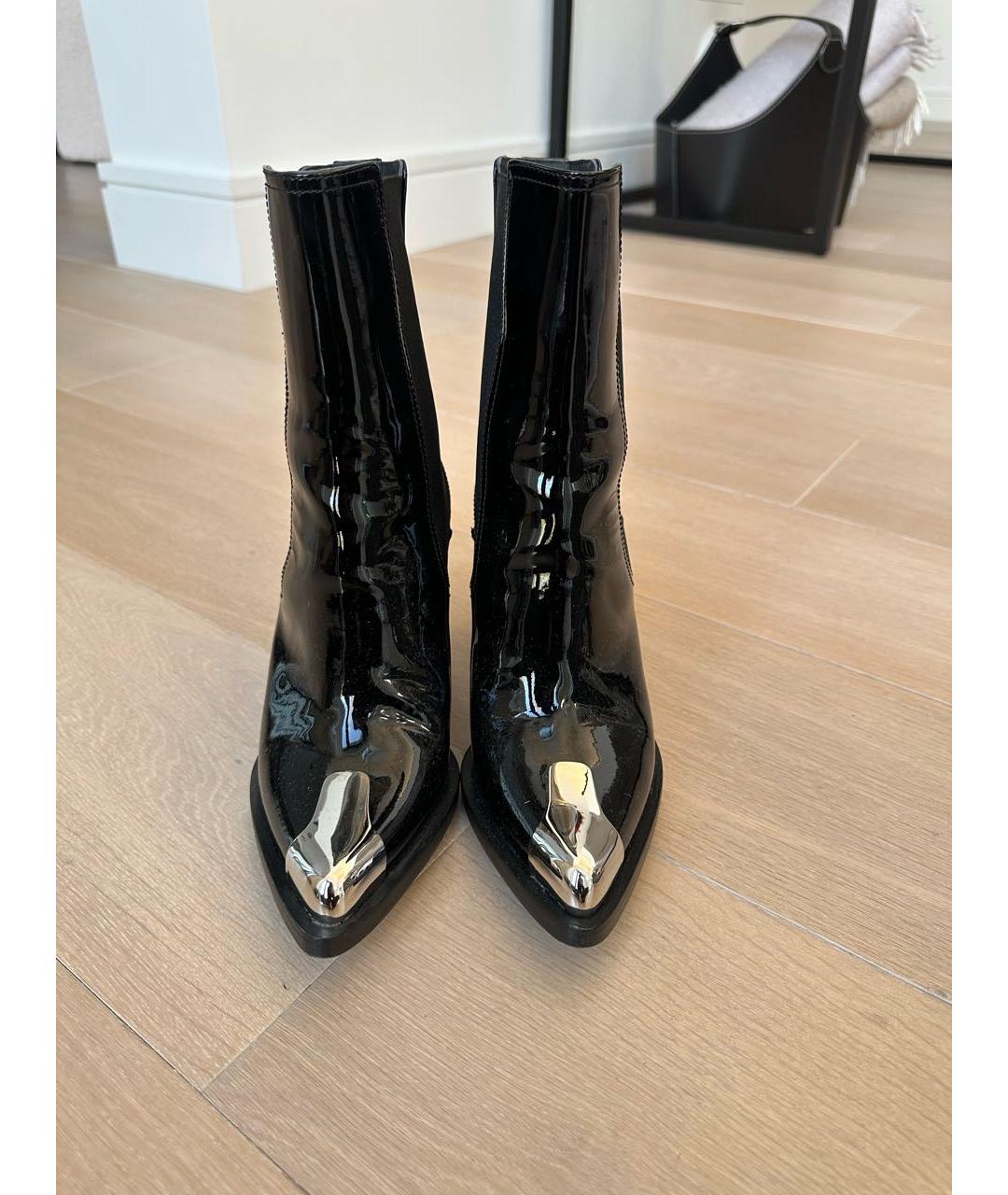 ALEXANDER MCQUEEN Черные ботильоны из лакированной кожи, фото 2