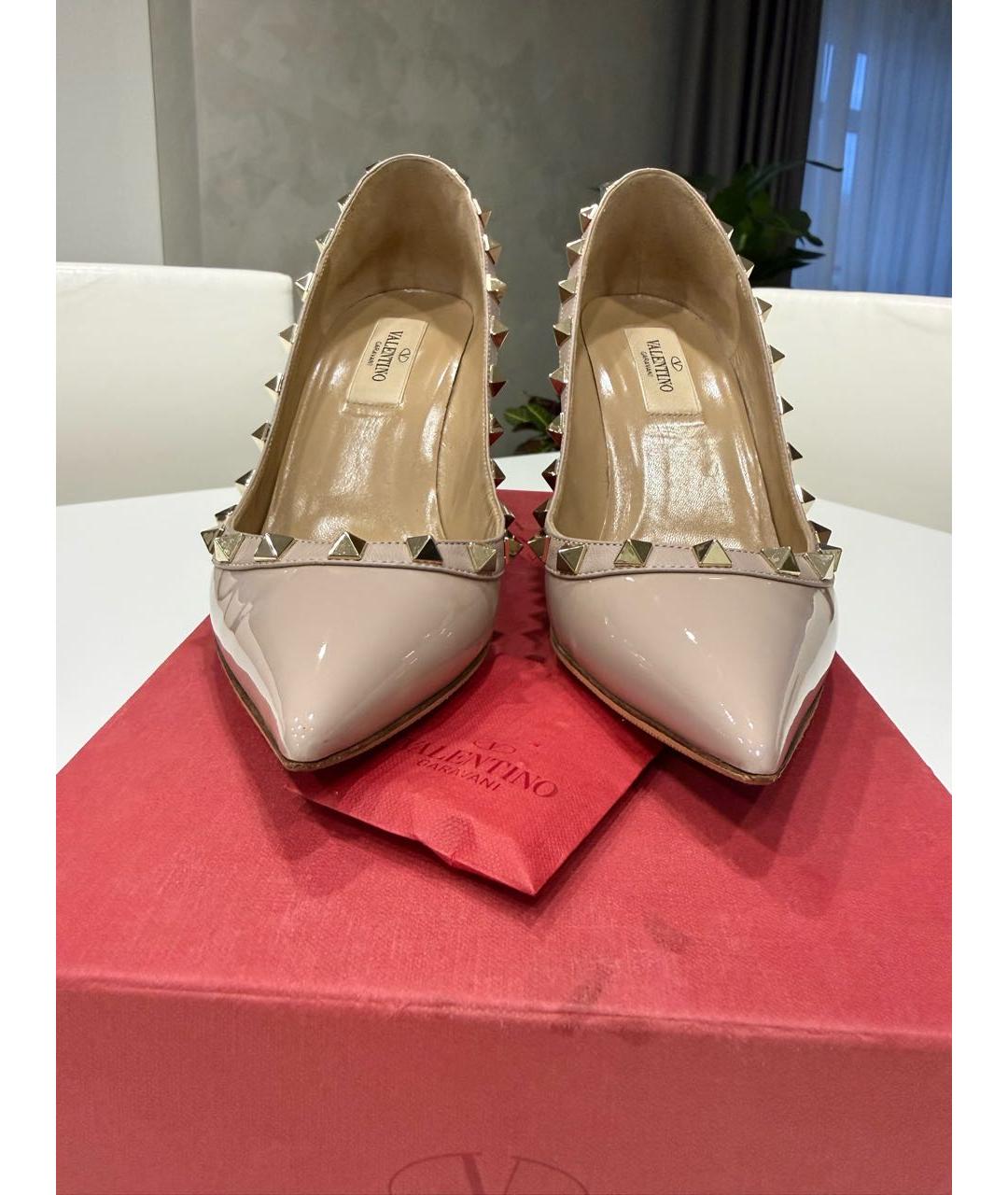 VALENTINO Бежевые туфли из лакированной кожи, фото 6