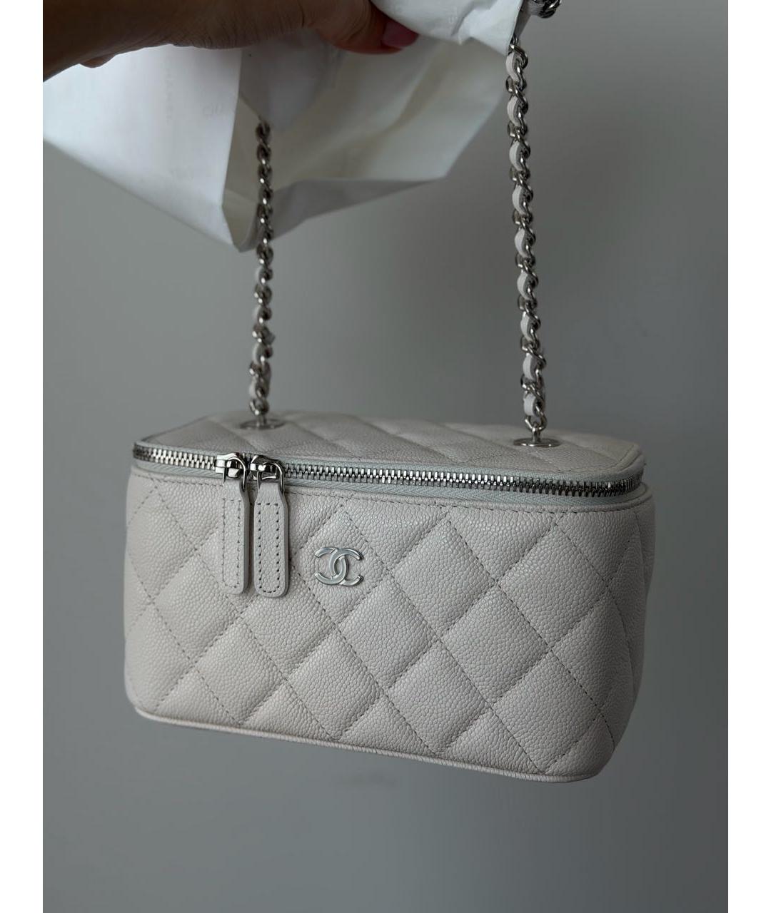 CHANEL Белая кожаная сумка через плечо, фото 2