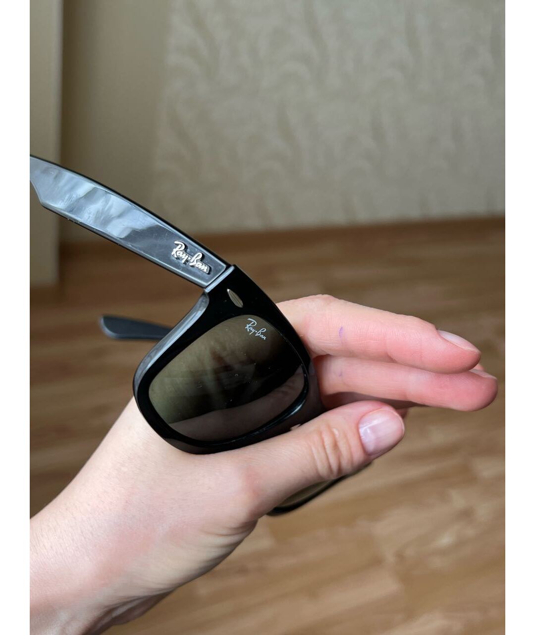 RAY BAN Черные пластиковые солнцезащитные очки, фото 2