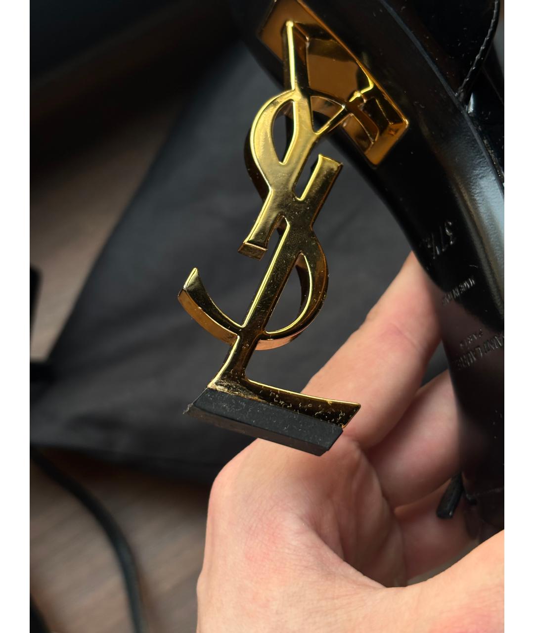 SAINT LAURENT Черные босоножки из лакированной кожи, фото 6