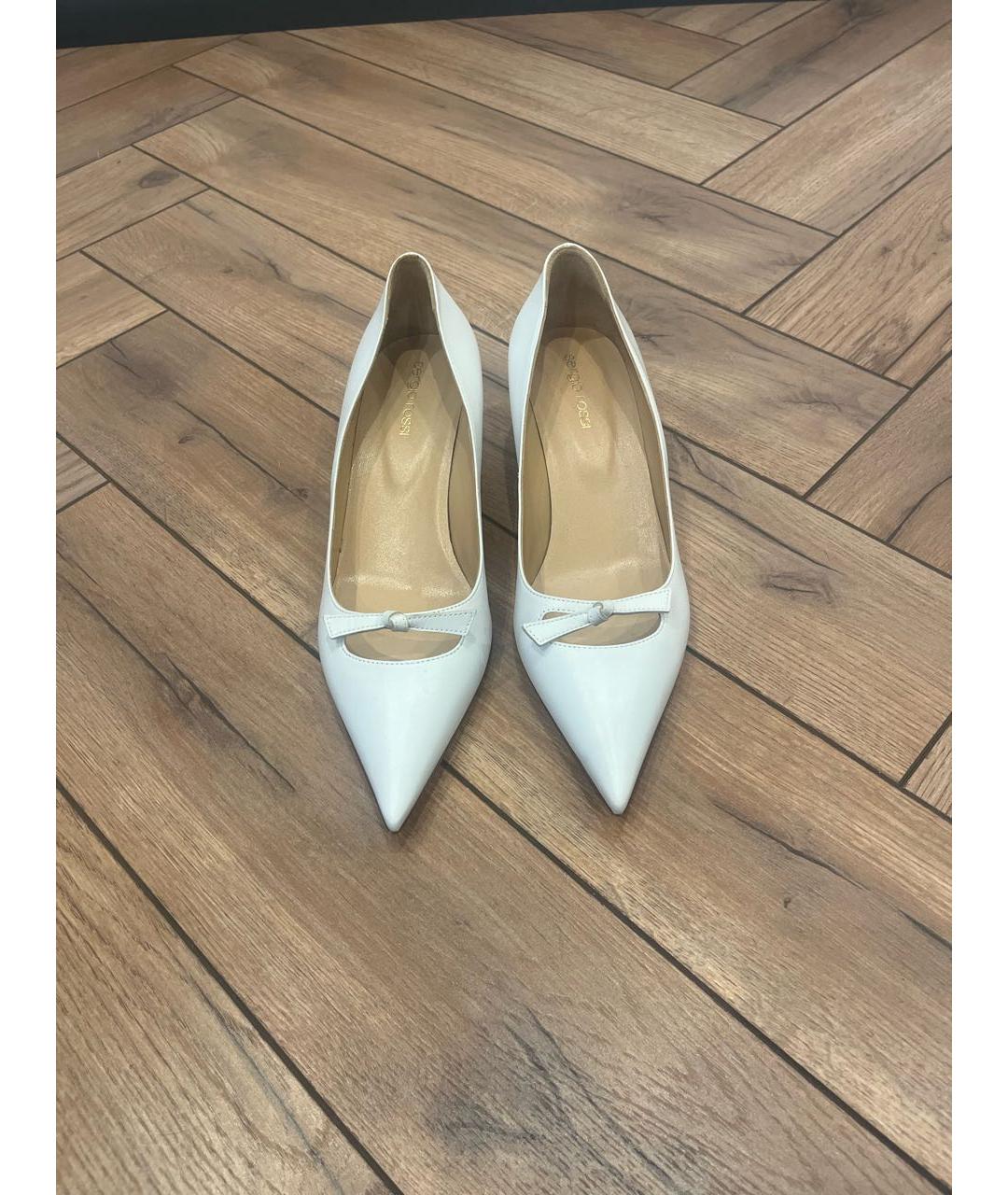 SERGIO ROSSI Белые кожаные лодочки на низком каблуке, фото 2