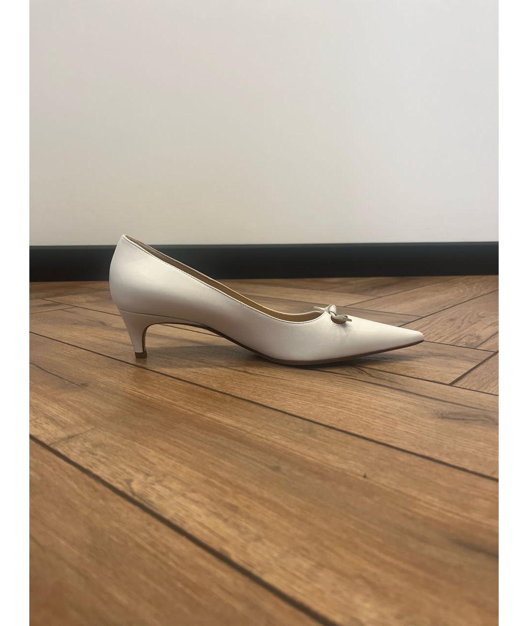 SERGIO ROSSI Белые кожаные лодочки на низком каблуке, фото 5