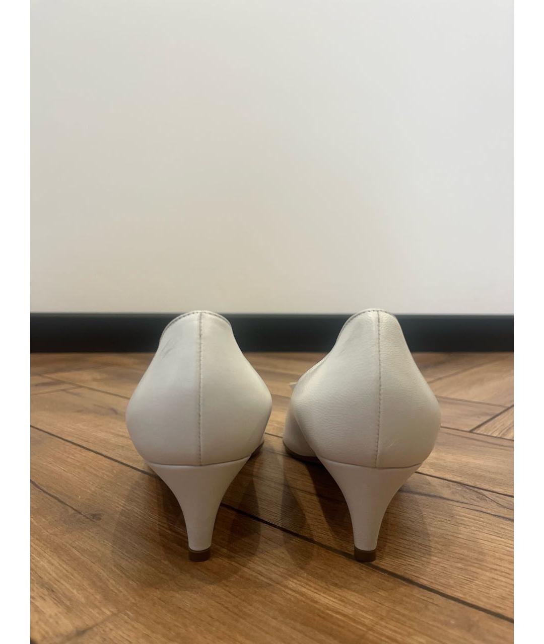 SERGIO ROSSI Белые кожаные лодочки на низком каблуке, фото 4