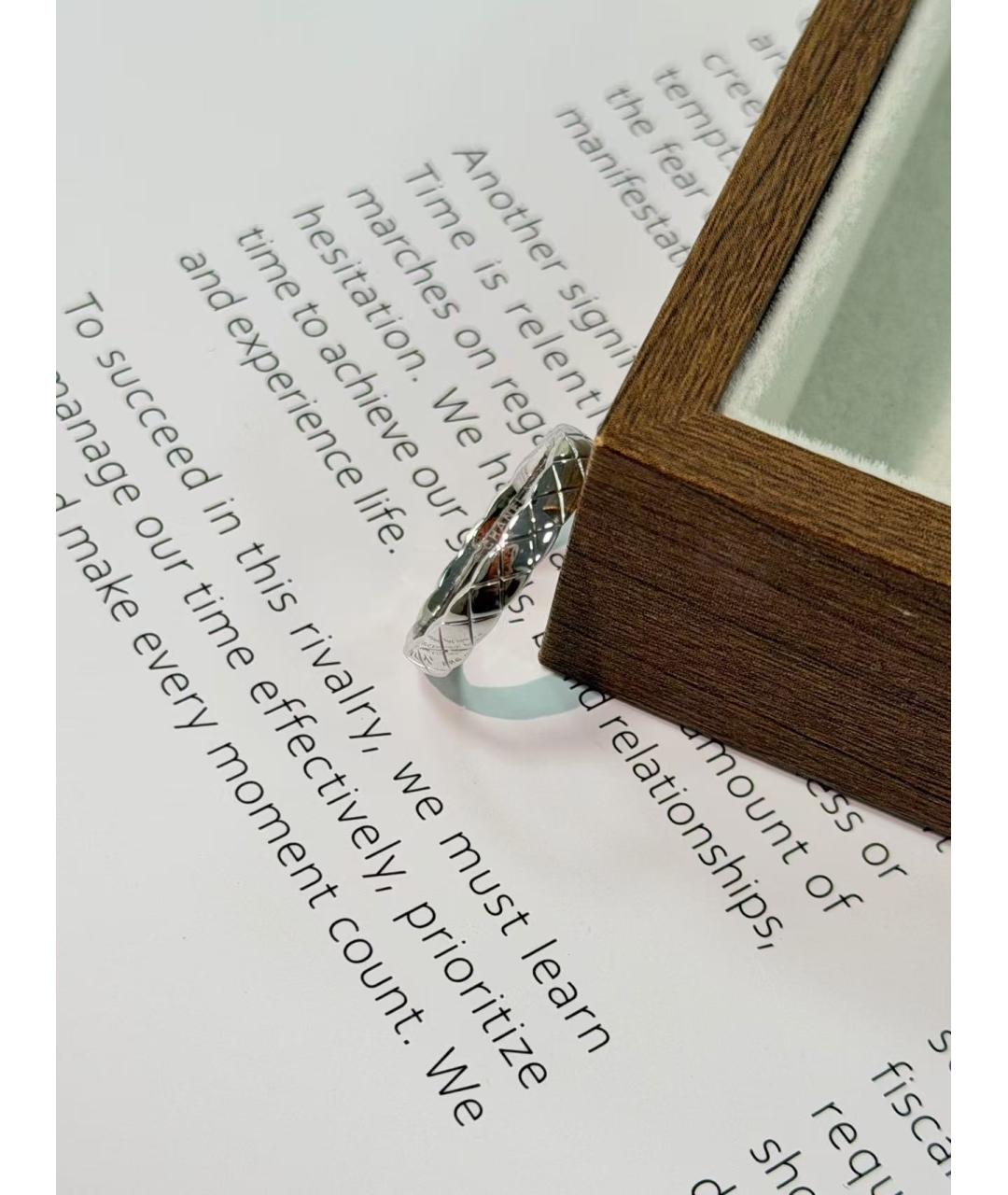 CHANEL Серебряное кольцо из белого золота, фото 2