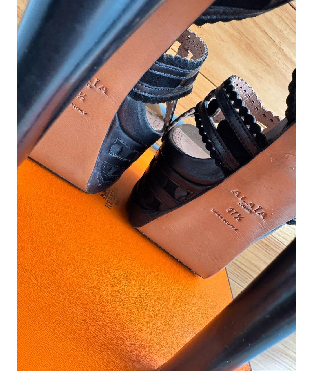 ALAIA Черные кожаные босоножки, фото 6