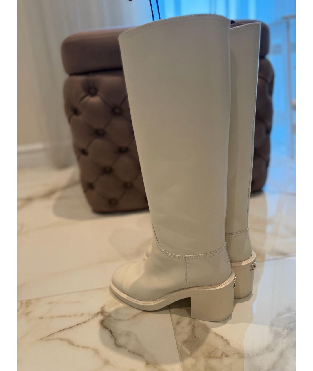 CHANEL Белые кожаные сапоги, фото 6