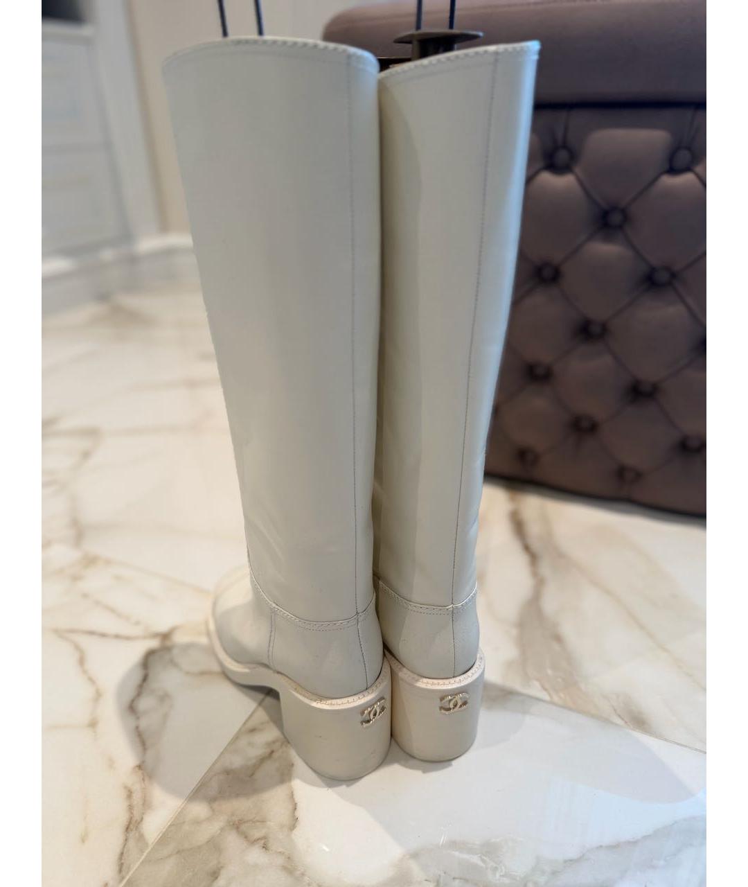 CHANEL Белые кожаные сапоги, фото 5