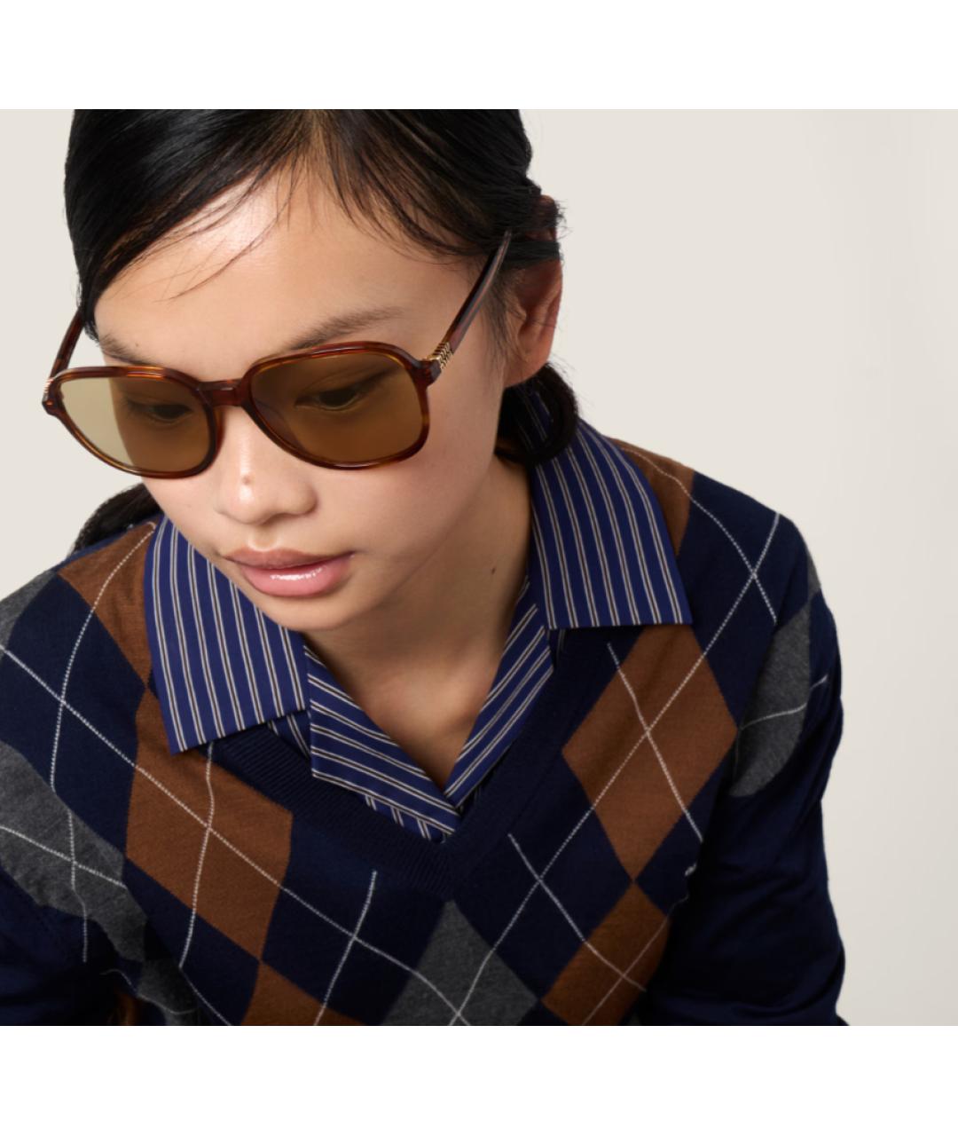 MIU MIU Коричневые пластиковые солнцезащитные очки, фото 6
