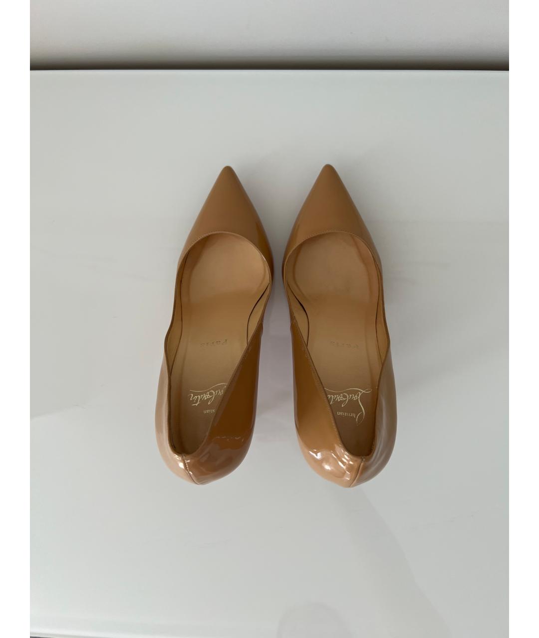 CHRISTIAN LOUBOUTIN Бежевые туфли из лакированной кожи, фото 3