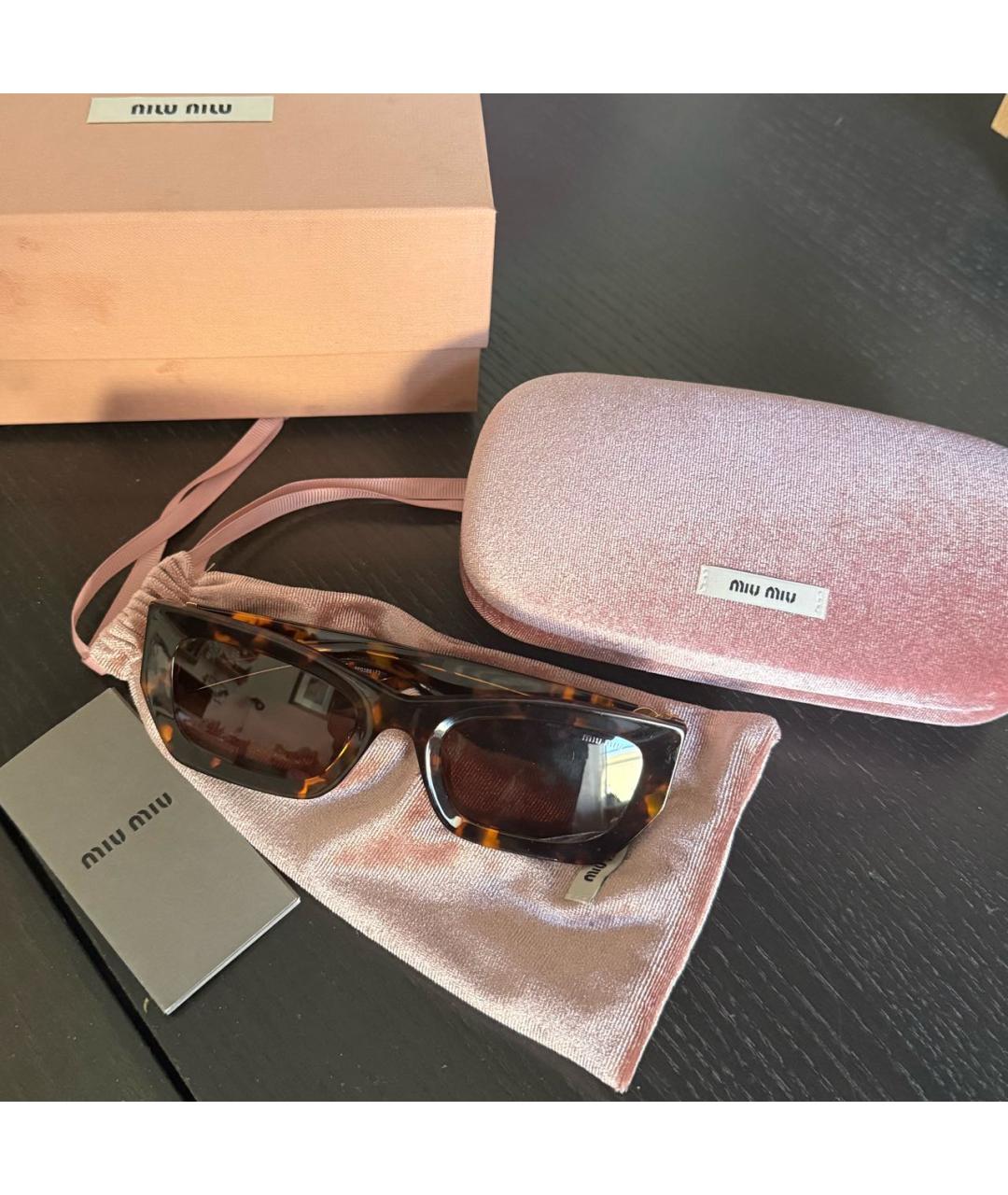 MIU MIU Коричневые пластиковые солнцезащитные очки, фото 6