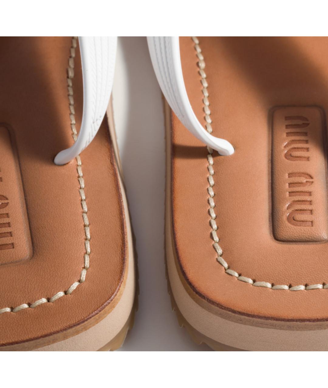 MIU MIU Белые резиновые шлепанцы, фото 4