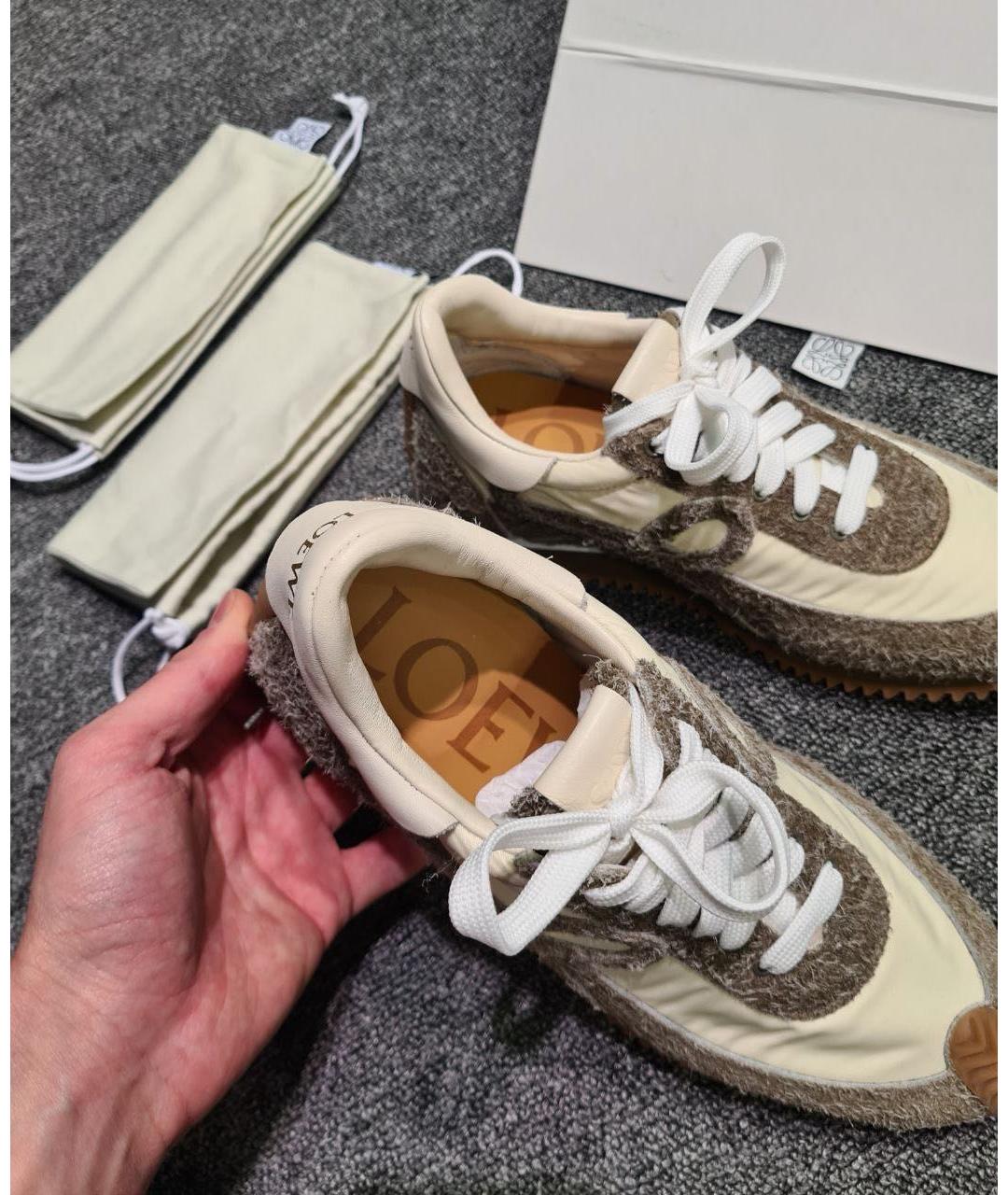 LOEWE Бежевые текстильные кроссовки, фото 6