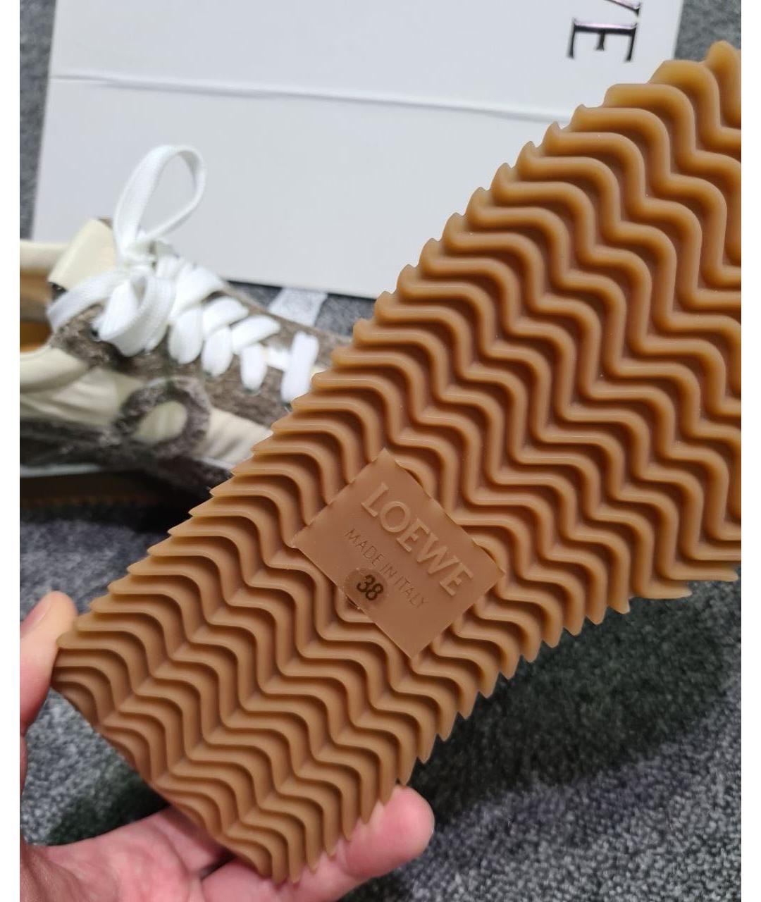 LOEWE Бежевые текстильные кроссовки, фото 5