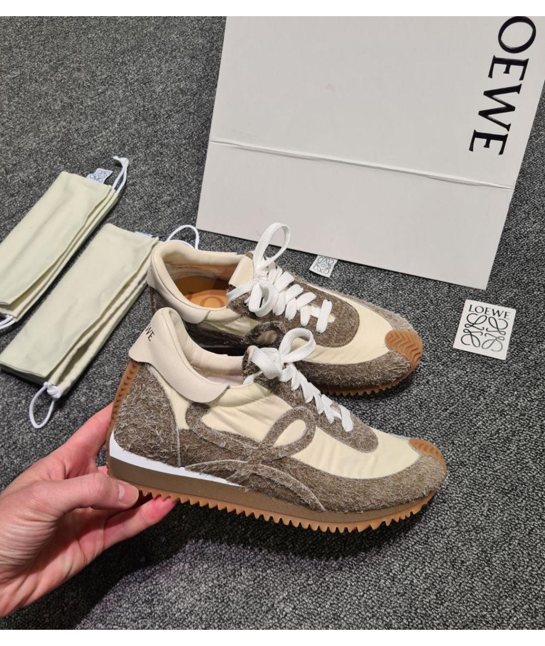 LOEWE Бежевые текстильные кроссовки, фото 3