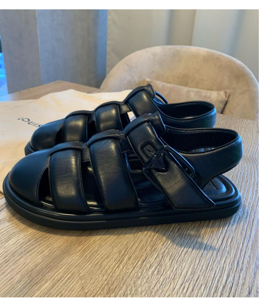 LOUIS VUITTON Черные кожаные сандалии, фото 2
