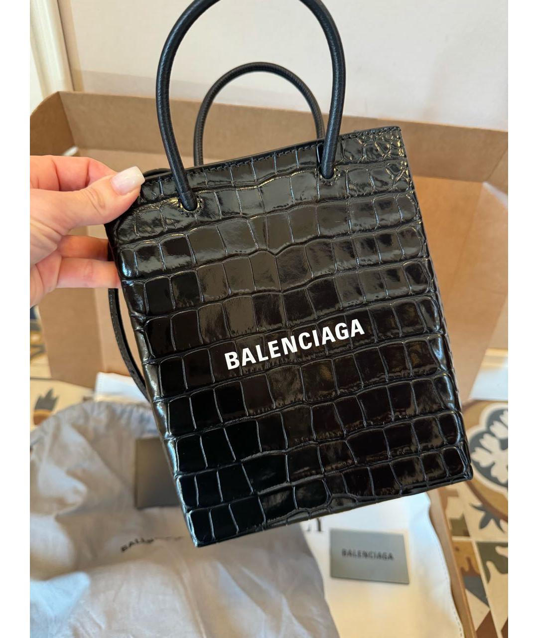 BALENCIAGA Черная сумка с короткими ручками из лакированной кожи, фото 2