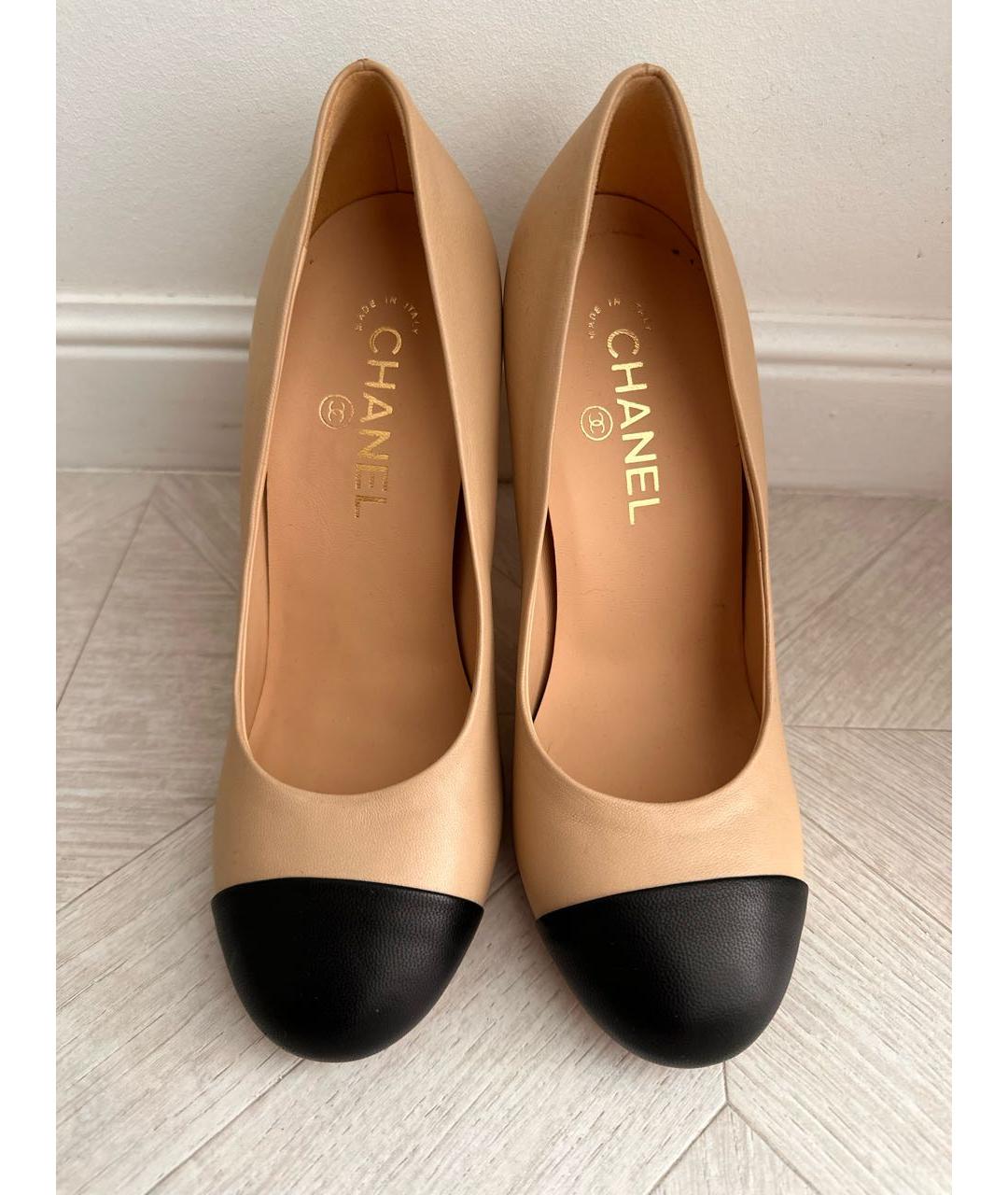 CHANEL Бежевые кожаные туфли, фото 2