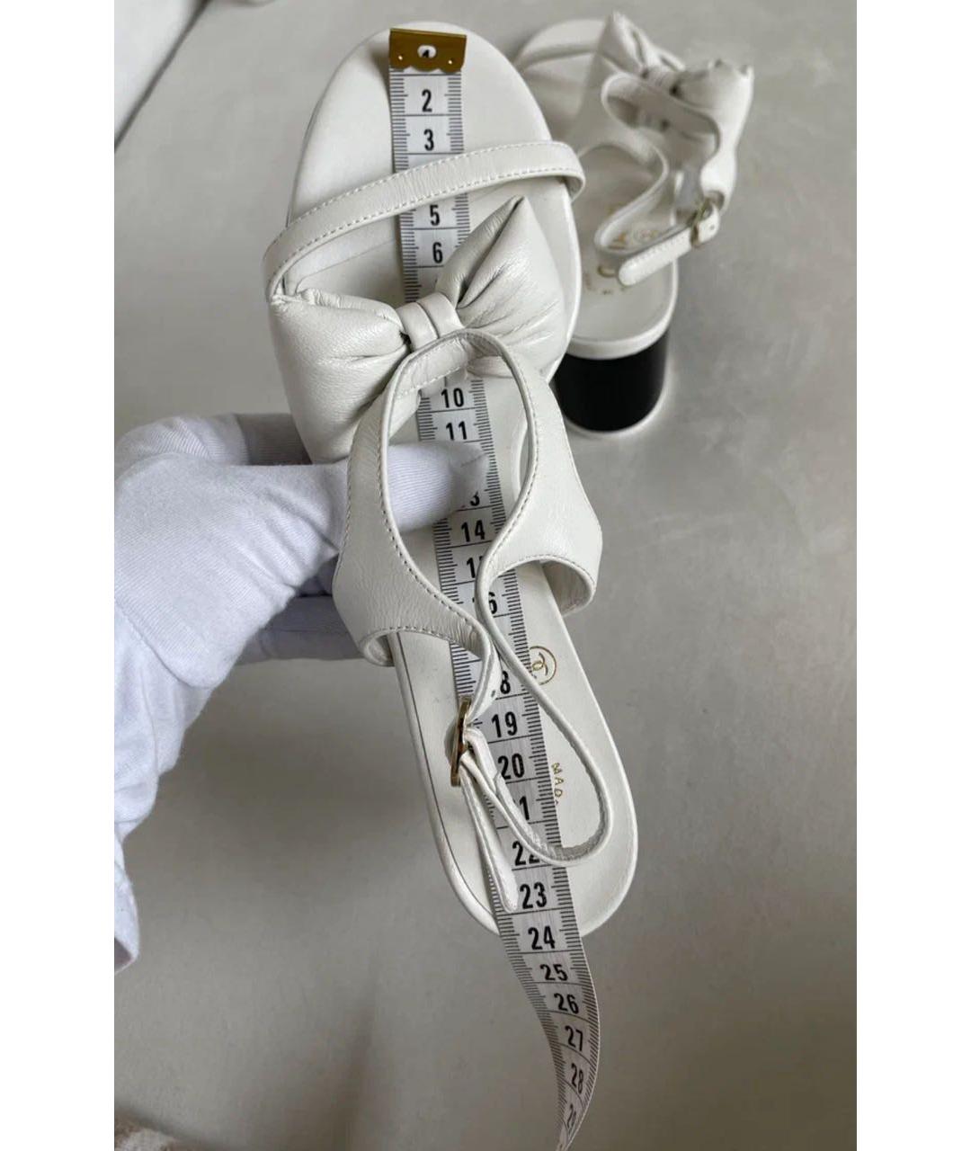 CHANEL Белые кожаные босоножки, фото 2