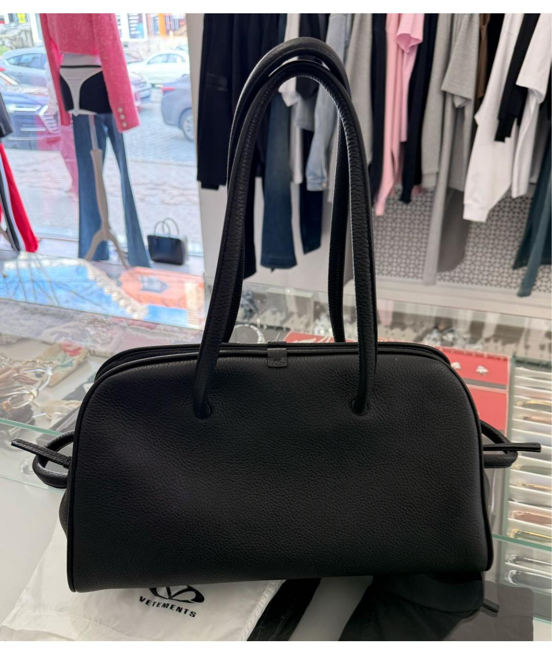 JACQUEMUS Черная кожаная сумка тоут, фото 3