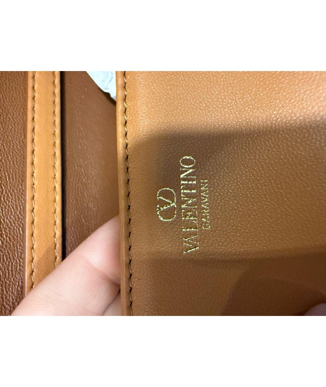 VALENTINO Коричневая кожаная сумка с короткими ручками, фото 3