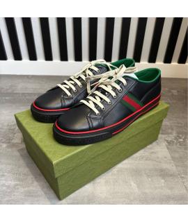 GUCCI Низкие кроссовки / кеды