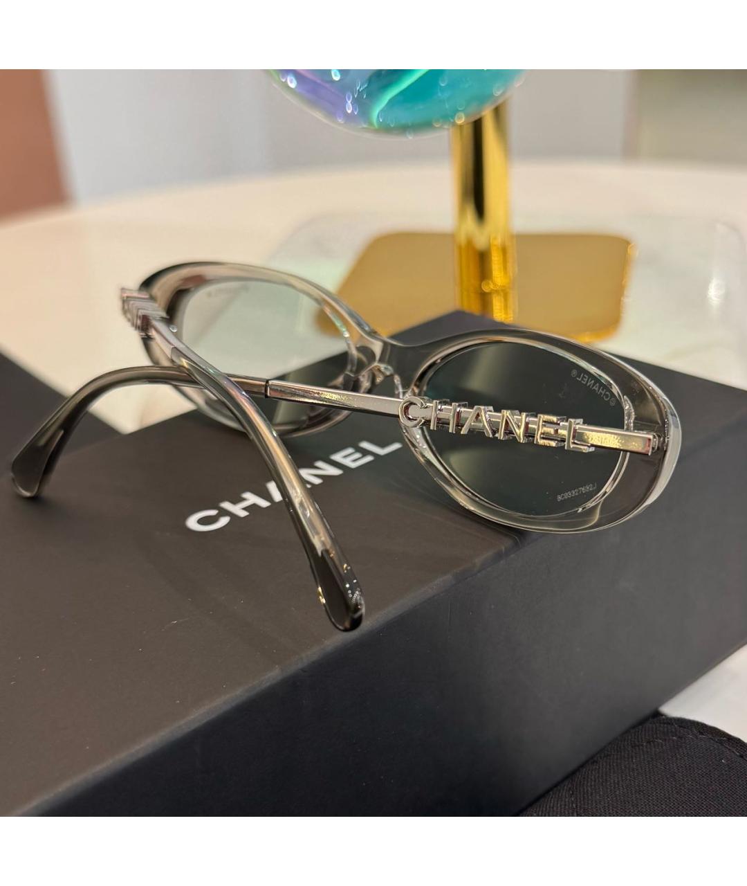 CHANEL Серые пластиковые солнцезащитные очки, фото 5