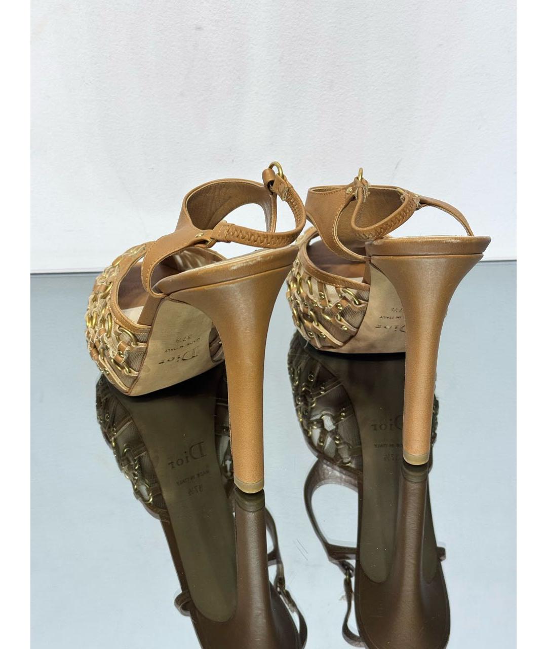 CHRISTIAN DIOR Бежевые кожаные босоножки, фото 3