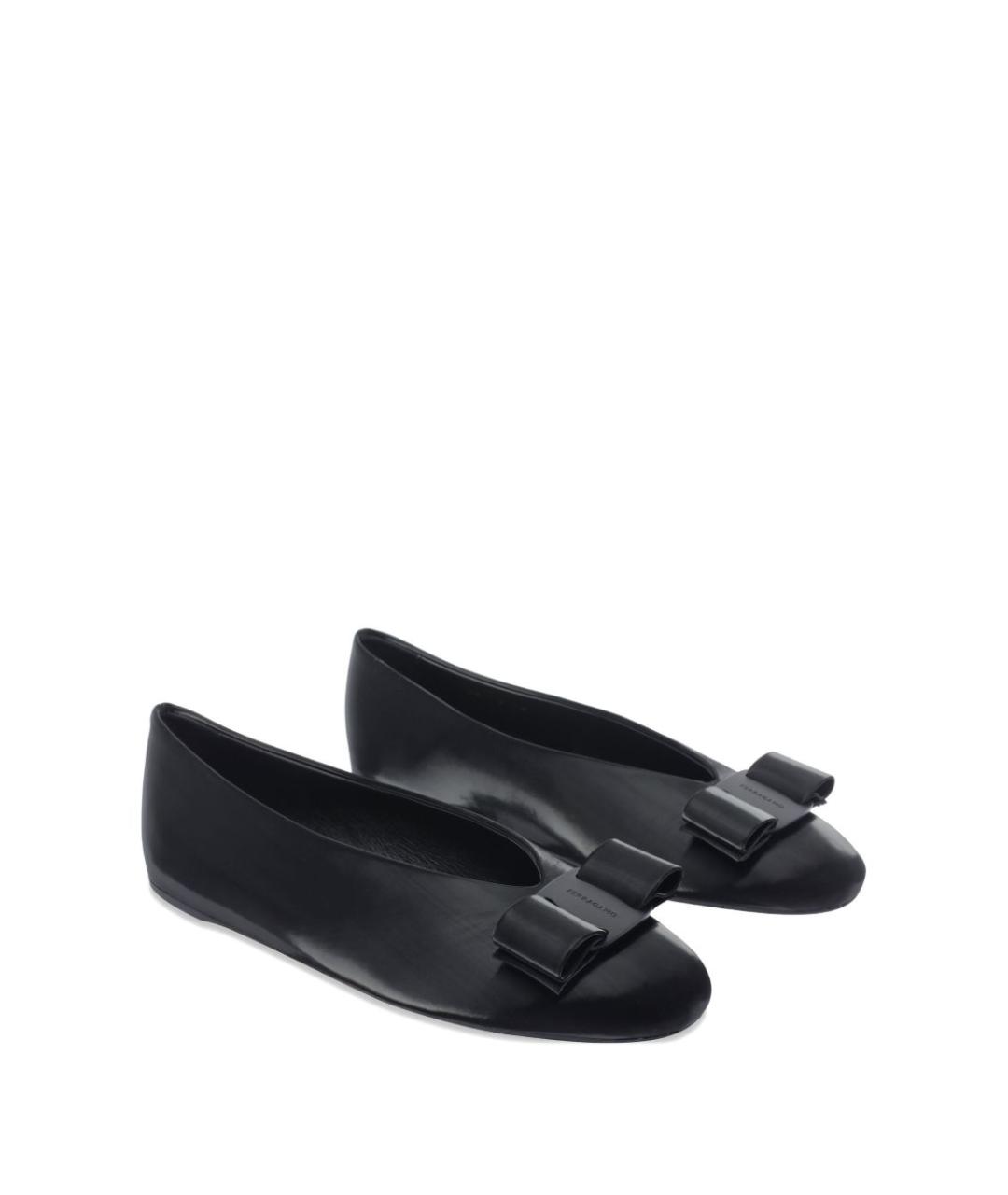 FERRAGAMO Черные кожаные балетки, фото 3