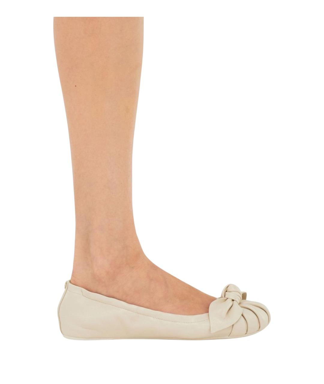 FERRAGAMO Бежевые балетки, фото 5