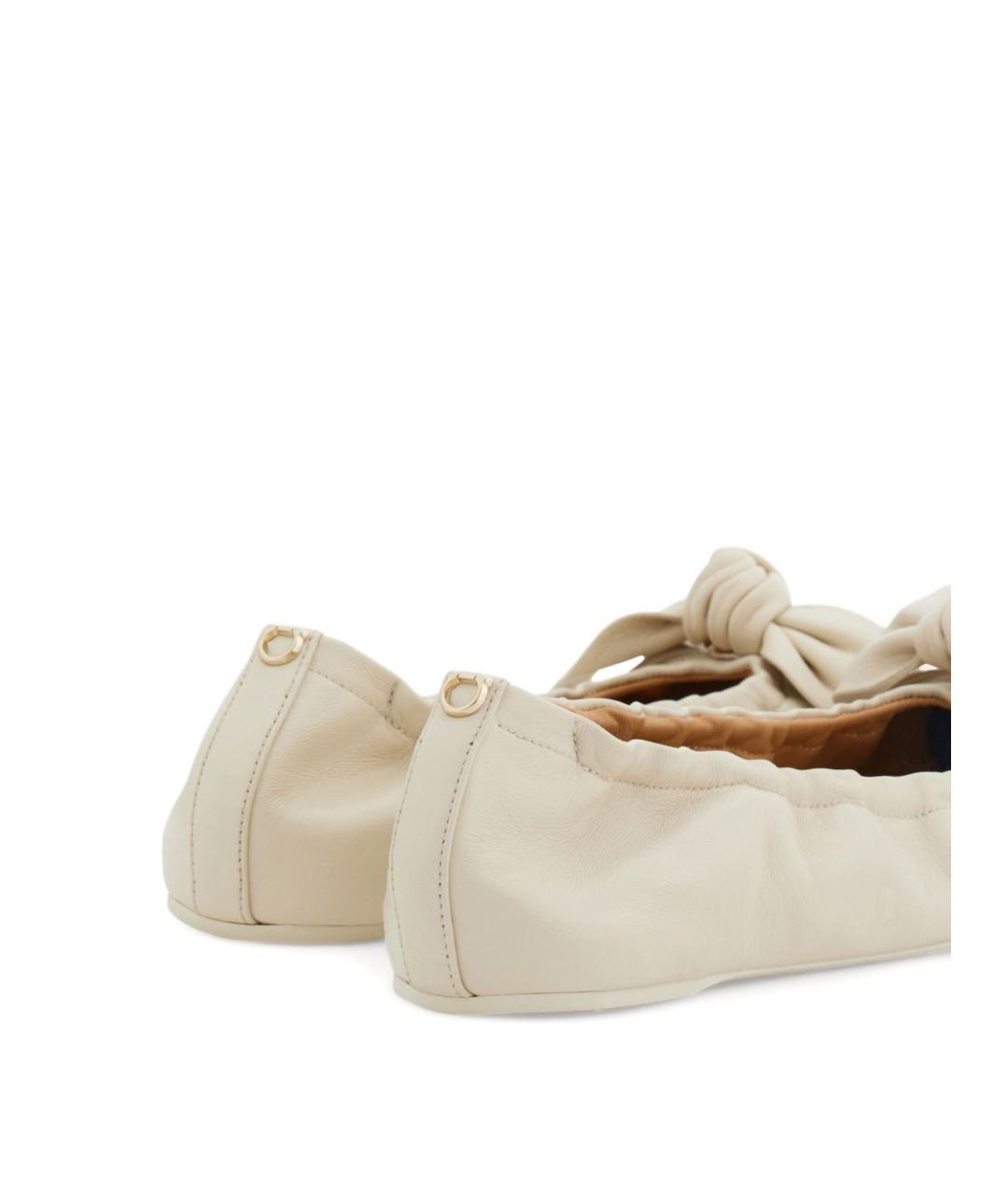 FERRAGAMO Бежевые балетки, фото 3