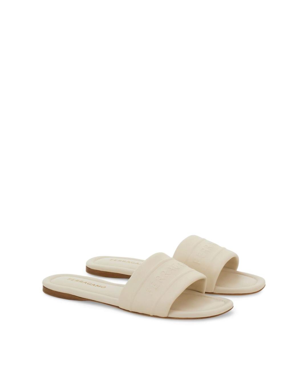 FERRAGAMO Бежевые кожаные босоножки, фото 1