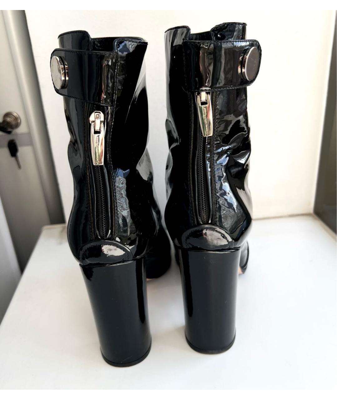 GIANVITO ROSSI Черные ботильоны из лакированной кожи, фото 4