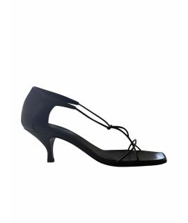 TOTEME Босоножки