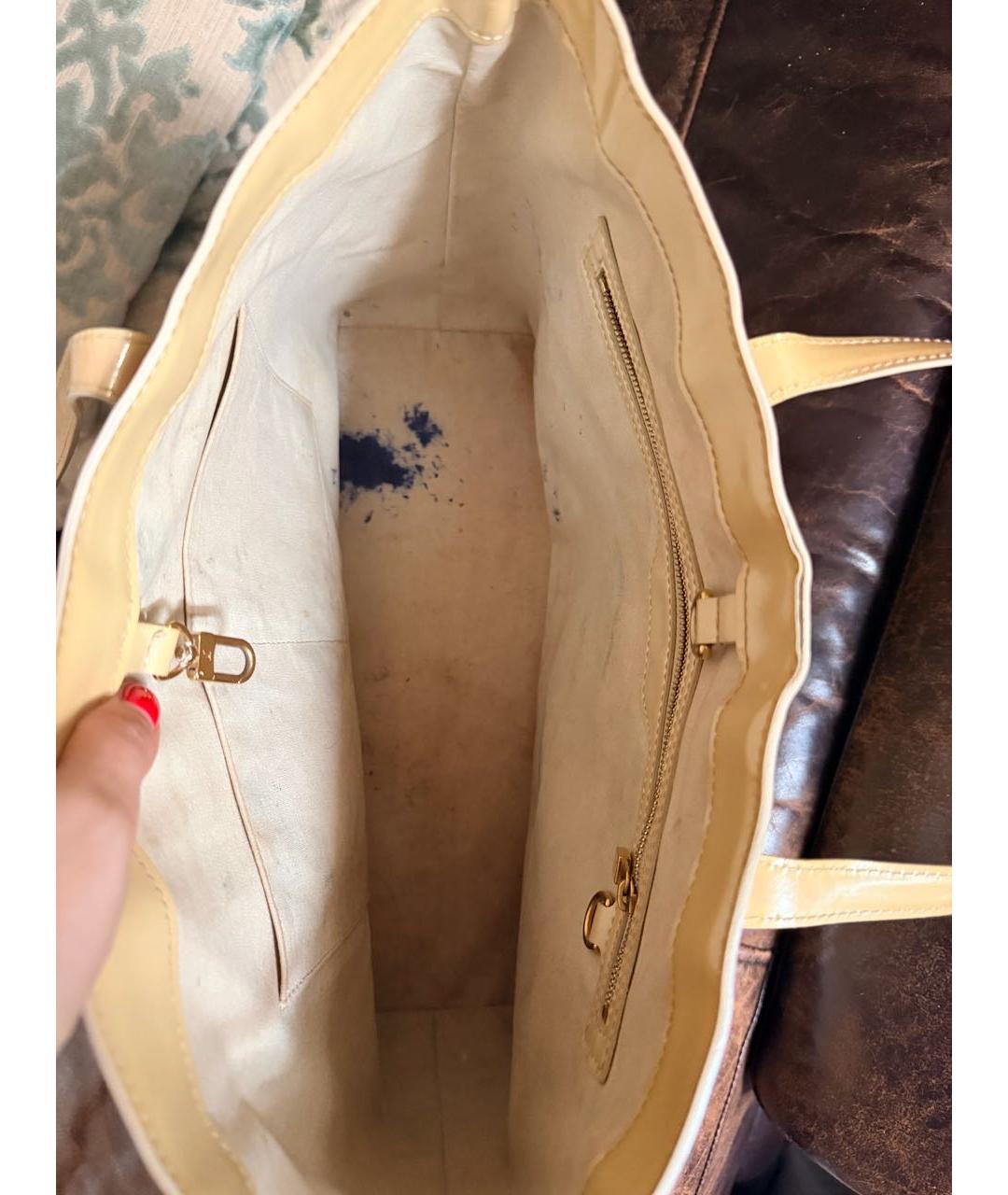 LOUIS VUITTON Бежевая сумка тоут из лакированной кожи, фото 4