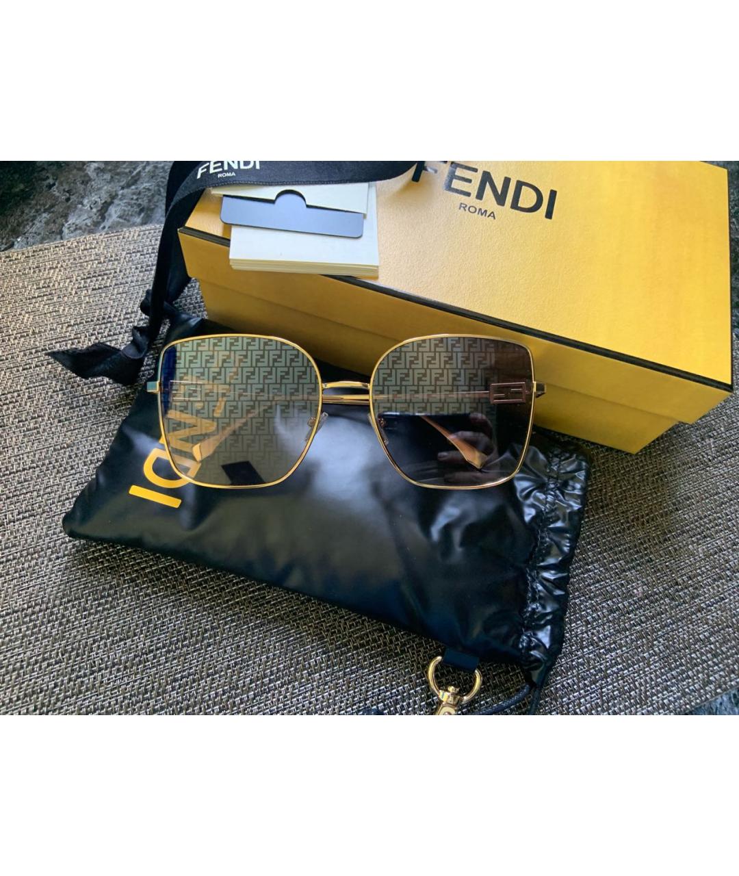 FENDI Золотые металлические солнцезащитные очки, фото 2