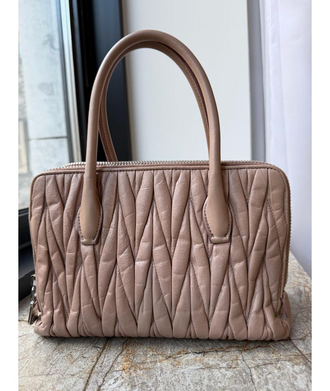 MIU MIU Розовая кожаная сумка через плечо, фото 3