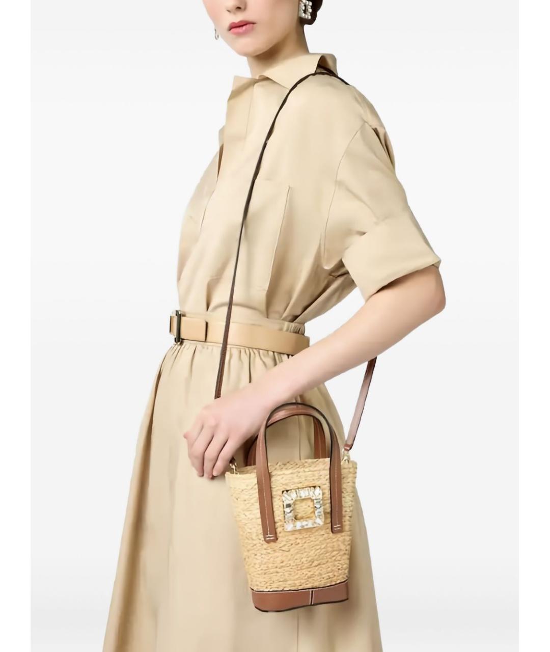 ROGER VIVIER Бежевая пелетеная сумка с короткими ручками, фото 7