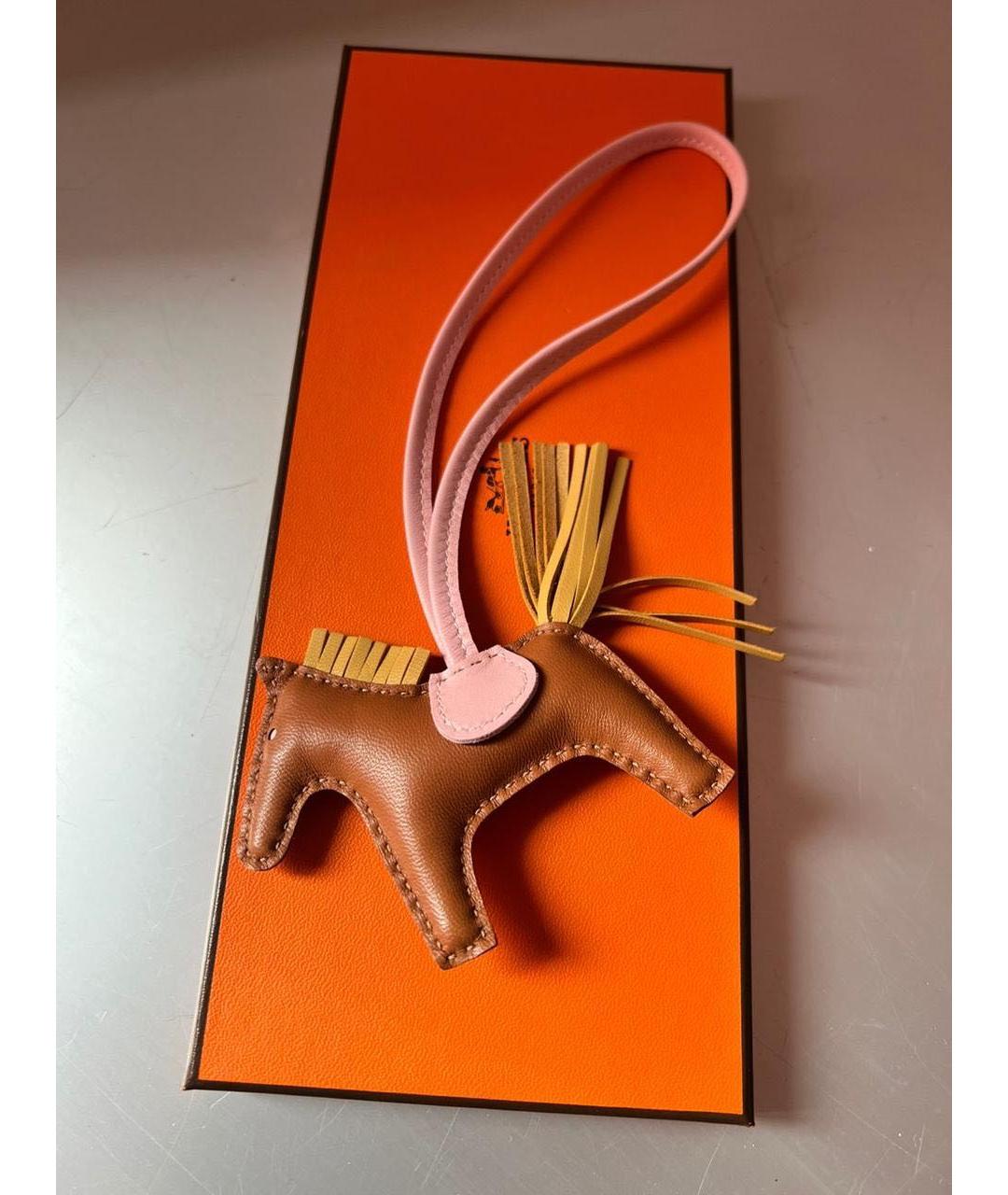 HERMES Коричневый брелок, фото 3