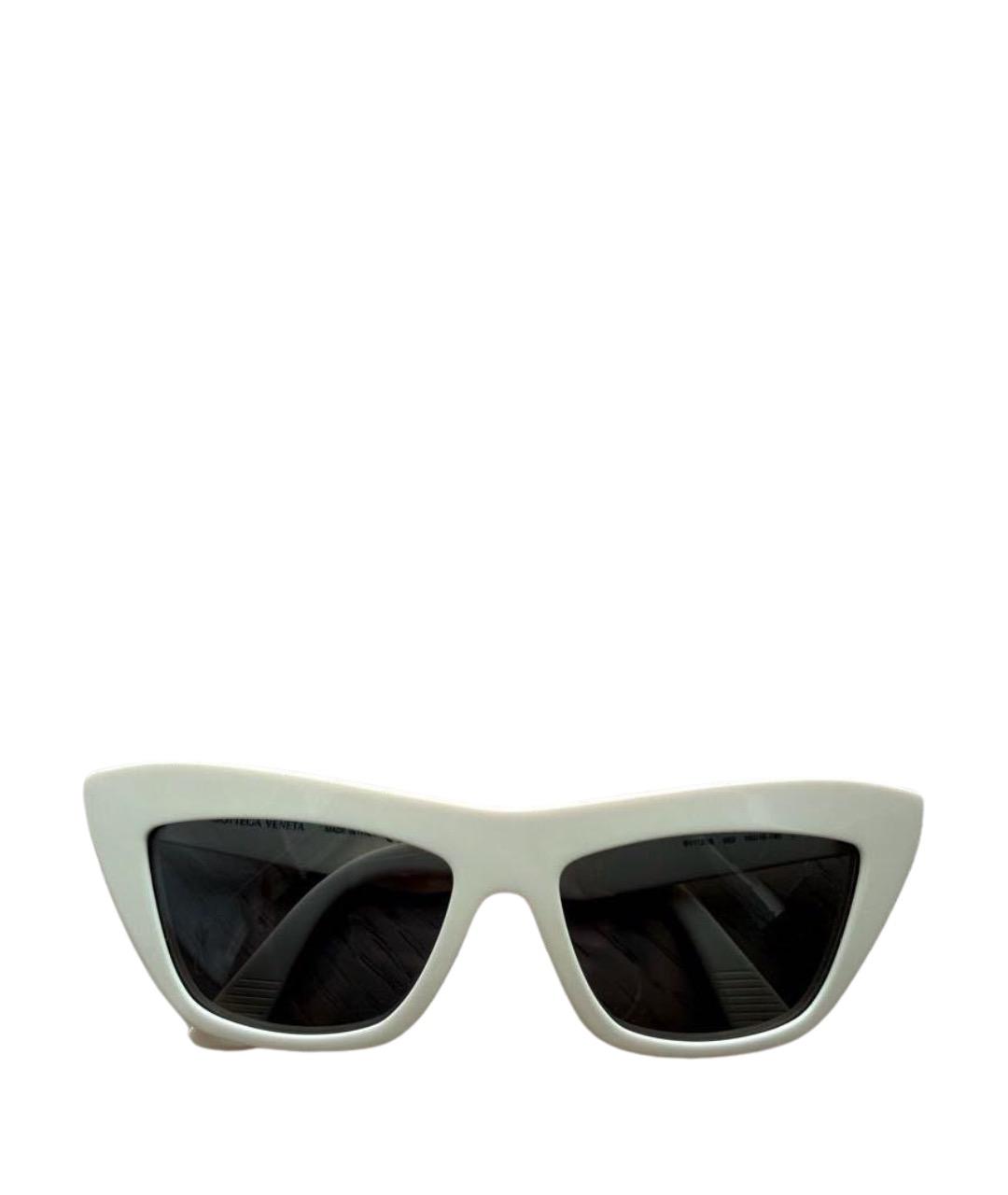 BOTTEGA VENETA Белые пластиковые солнцезащитные очки, фото 1