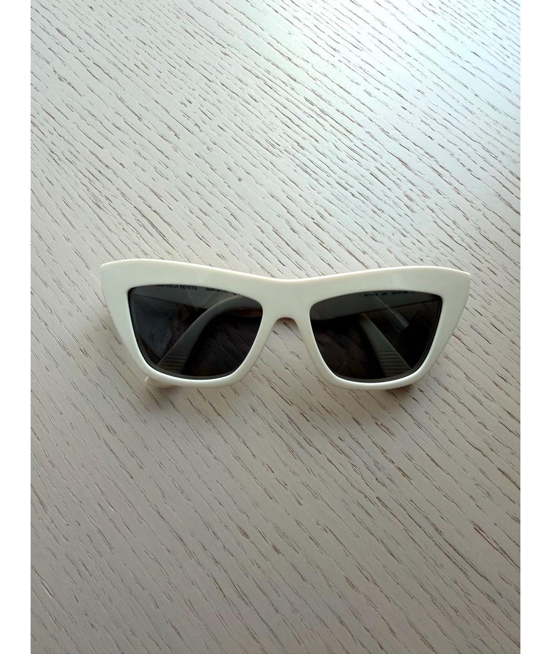 BOTTEGA VENETA Белые пластиковые солнцезащитные очки, фото 8