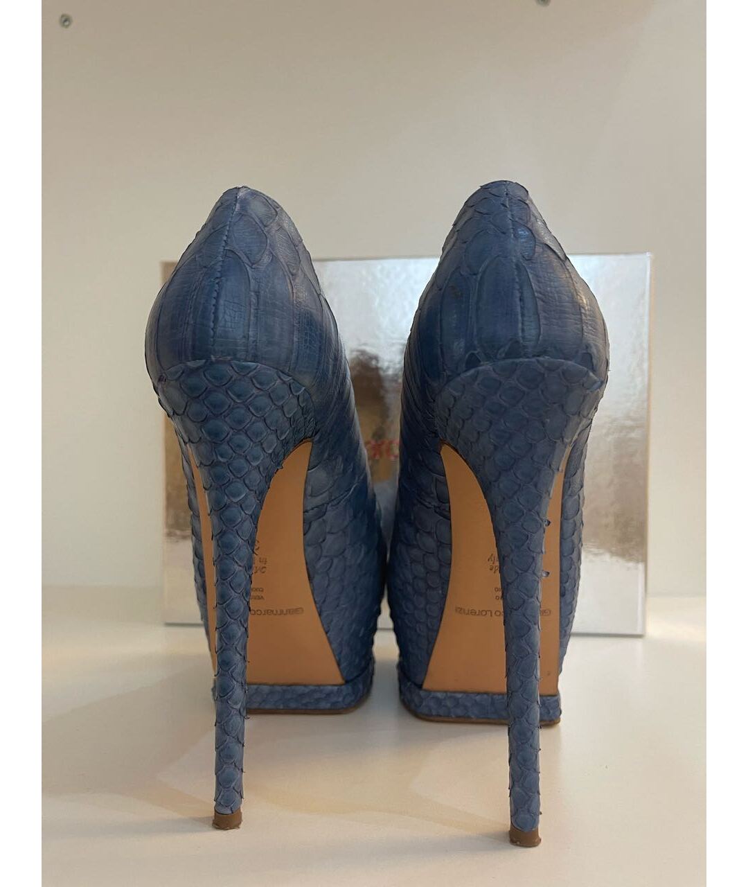 GIAN MARCO LORENZI Голубые туфли из экзотической кожи, фото 3